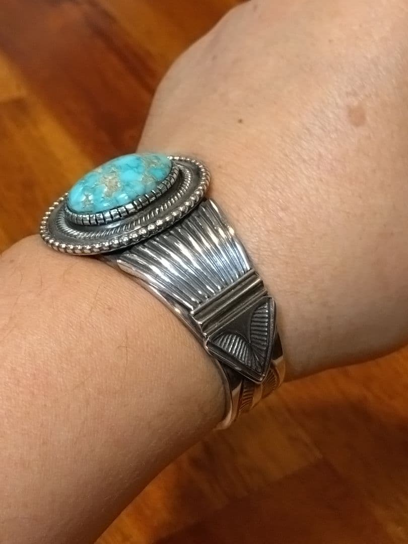 インディアンジュエリー、ターコイズバングル、レオンマルチネス