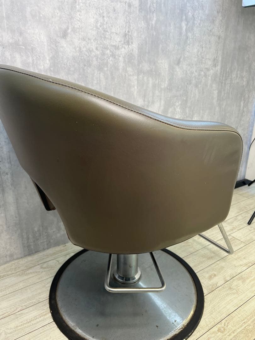 美容室　チェア　椅子3台