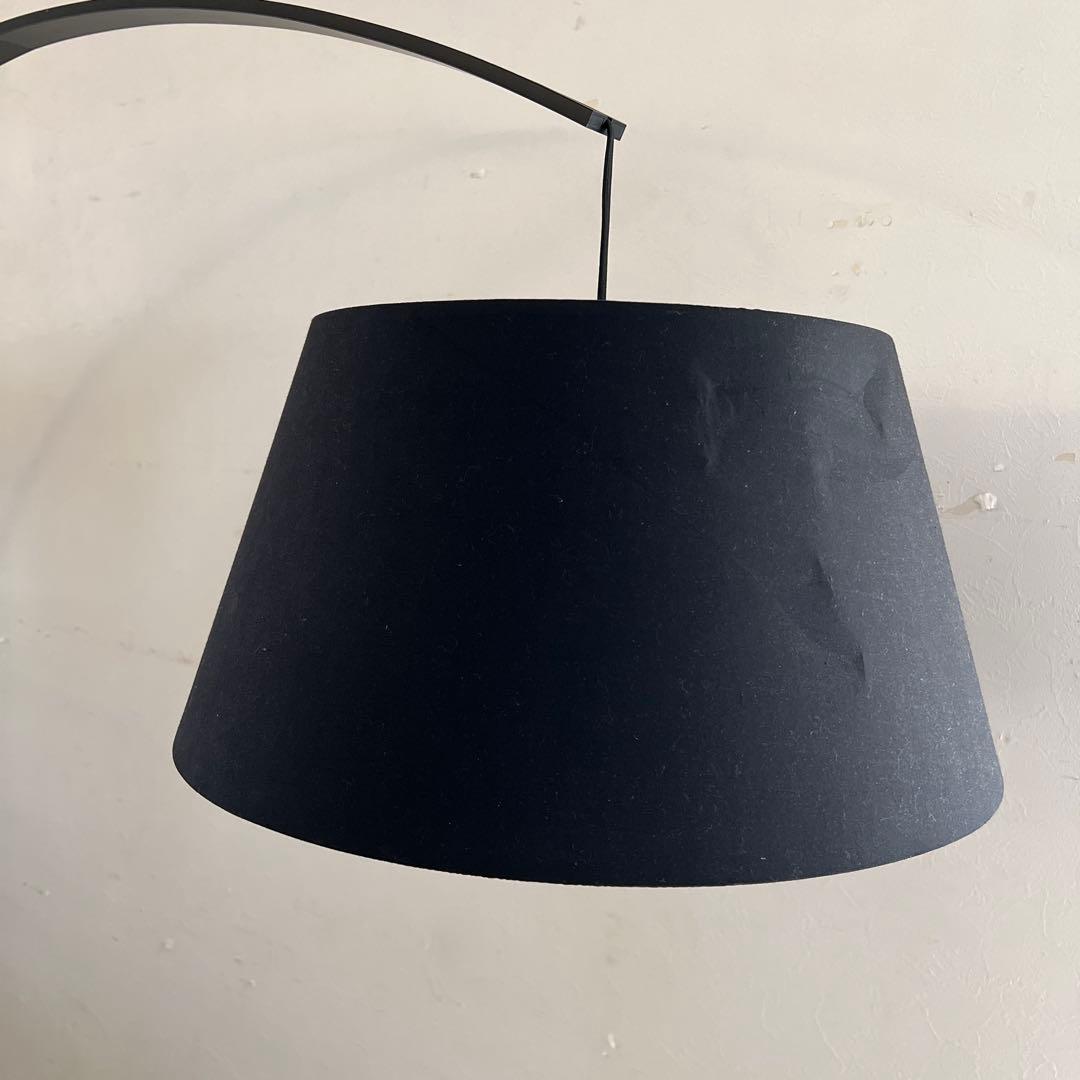 k500r122 モダンなアークフロアランプ アーチ型 高級感のある大理石ベース