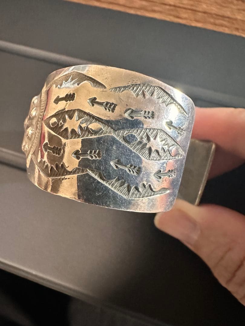 【J刻印】NAVAJO シルバー スタンプワーク バングル ブレスレット