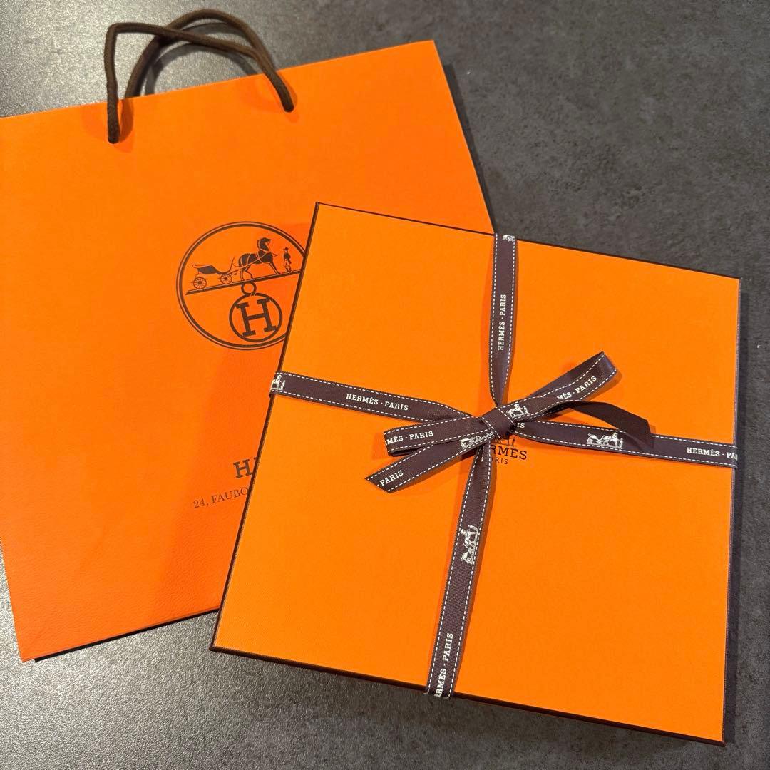 【新品未使用】エルメス　25秋冬新作　カレ 90 《ブケ・フィナル》