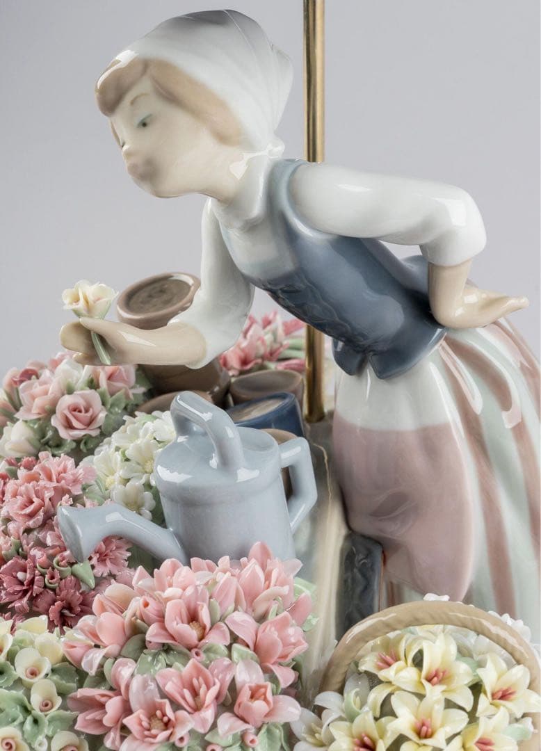 【極美品・超希少】LLADRO 「公園通りの花屋さん」公式ガラスケース・木製台座