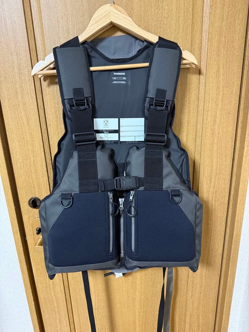 未使用品　SHIMANO ロックショアベスト　グレー