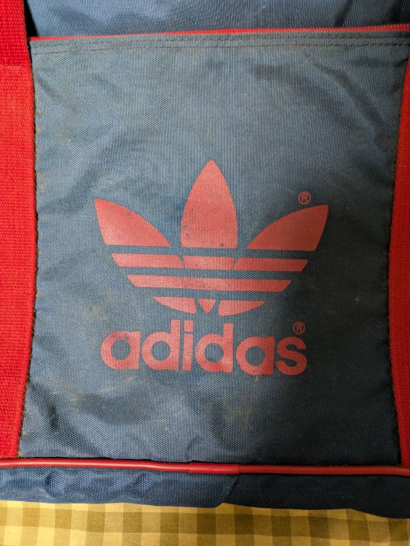 adidasのビンテージバッグ