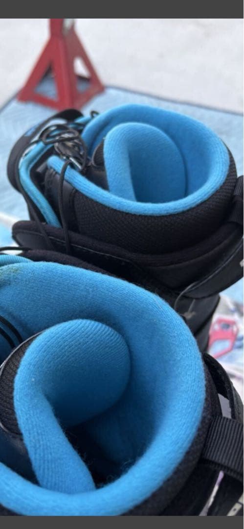 スノーボードブーツ ブラック/ブルー未使用