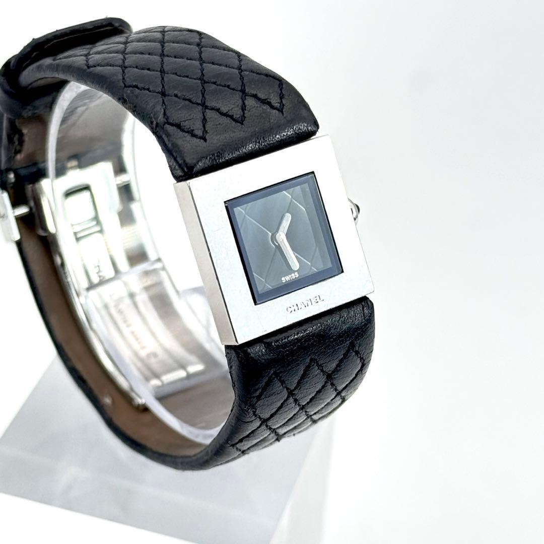 新品電池✨　シャネル　マトラッセ　時計　レディース　ブラック　キルティング