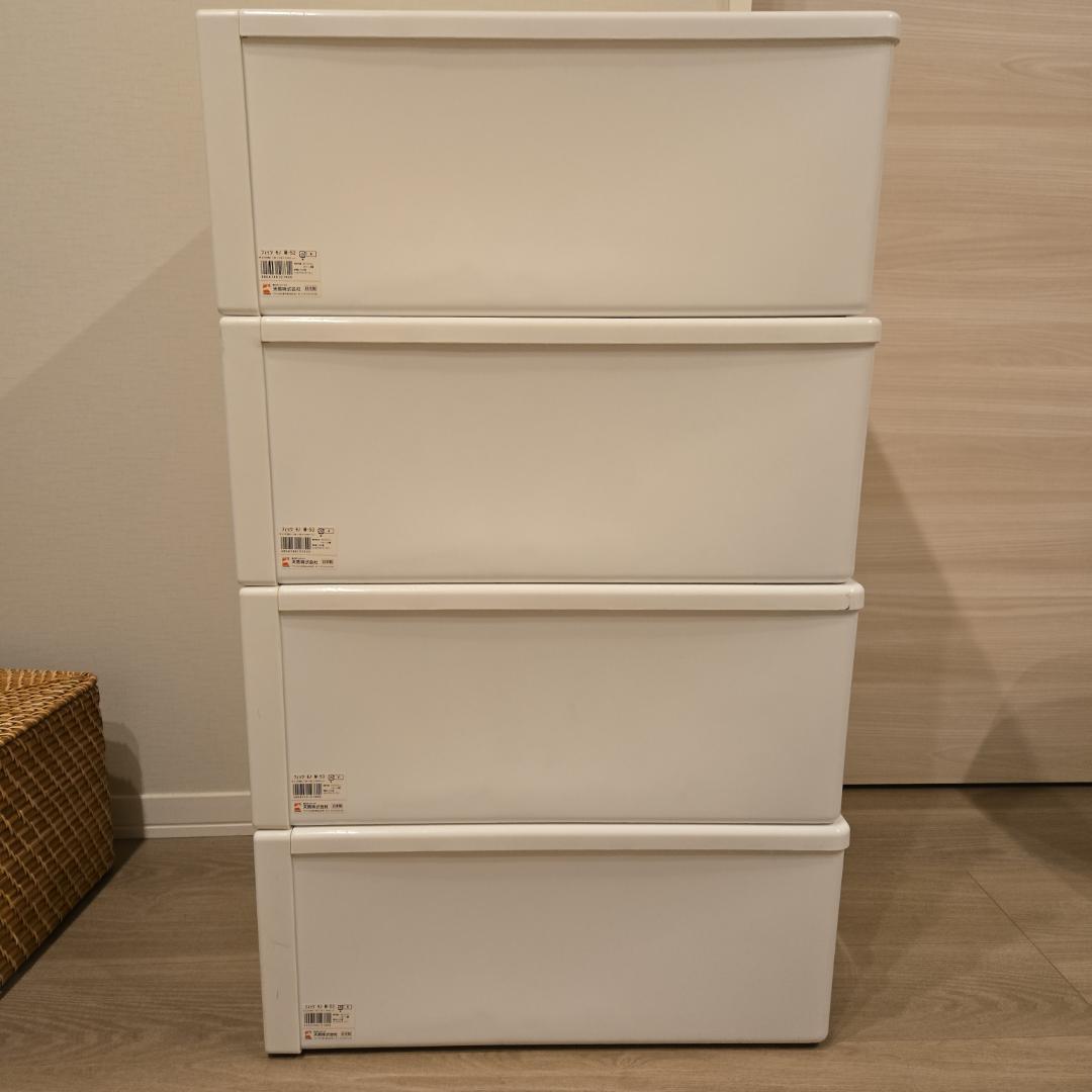 【みずき】Fits ホワイト 4段引き出し式衣類収納ケース