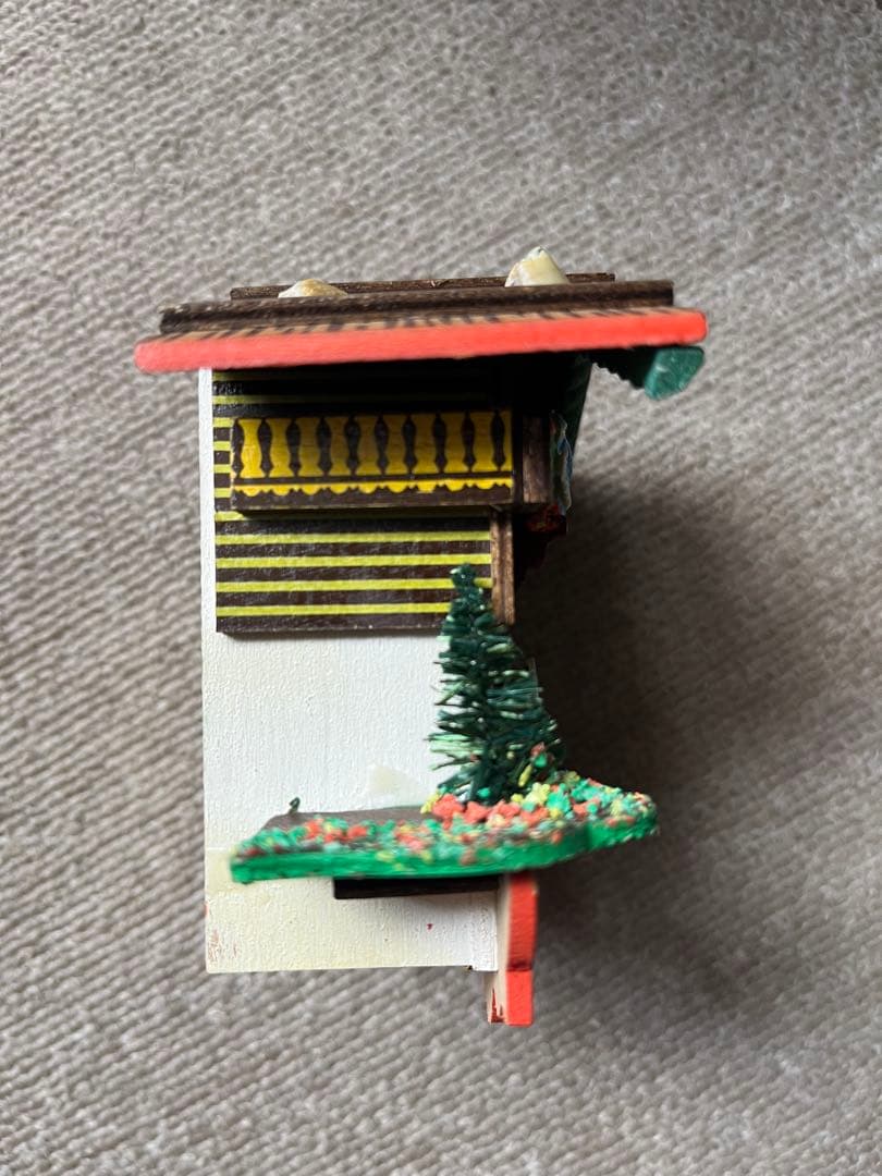 【西ドイツ/エングストラー社製】森の時計　ゼンマイ巻　ミニチュア鳩時計　掛け時計