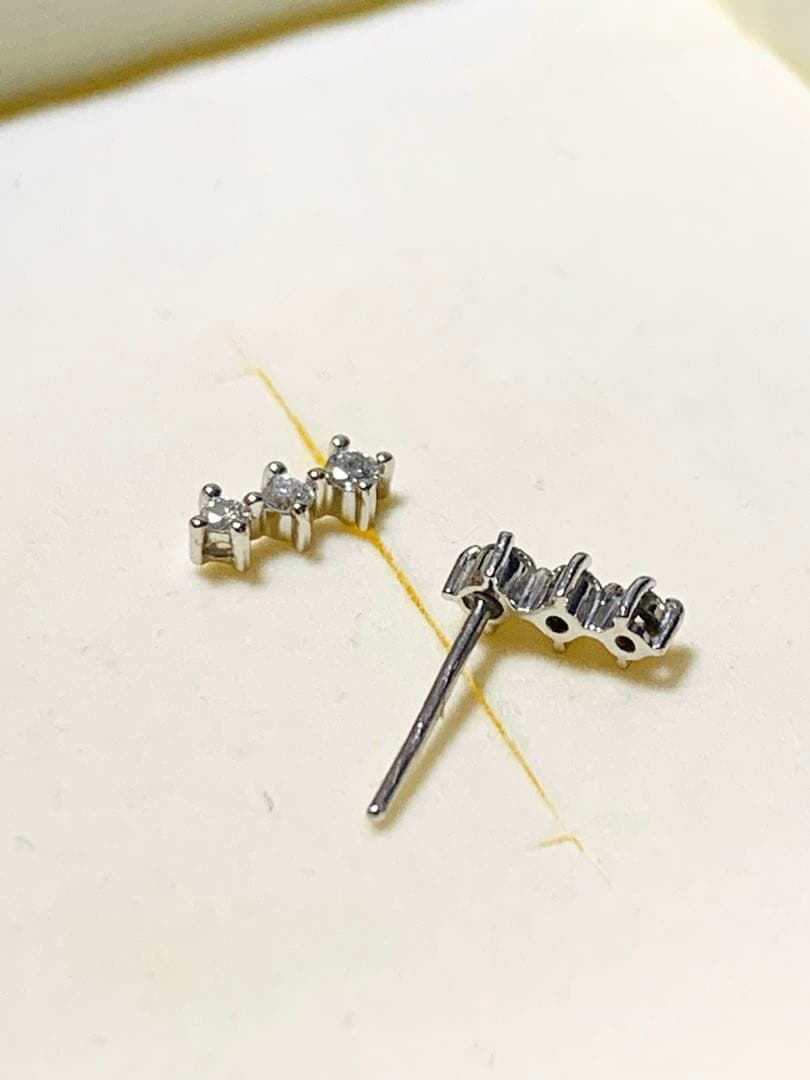 pt900 ダイヤモンド トリロジーピアス