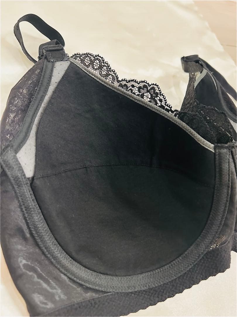 【新品•未使用】D80 シャンデール　夏ブラ　シャイニー