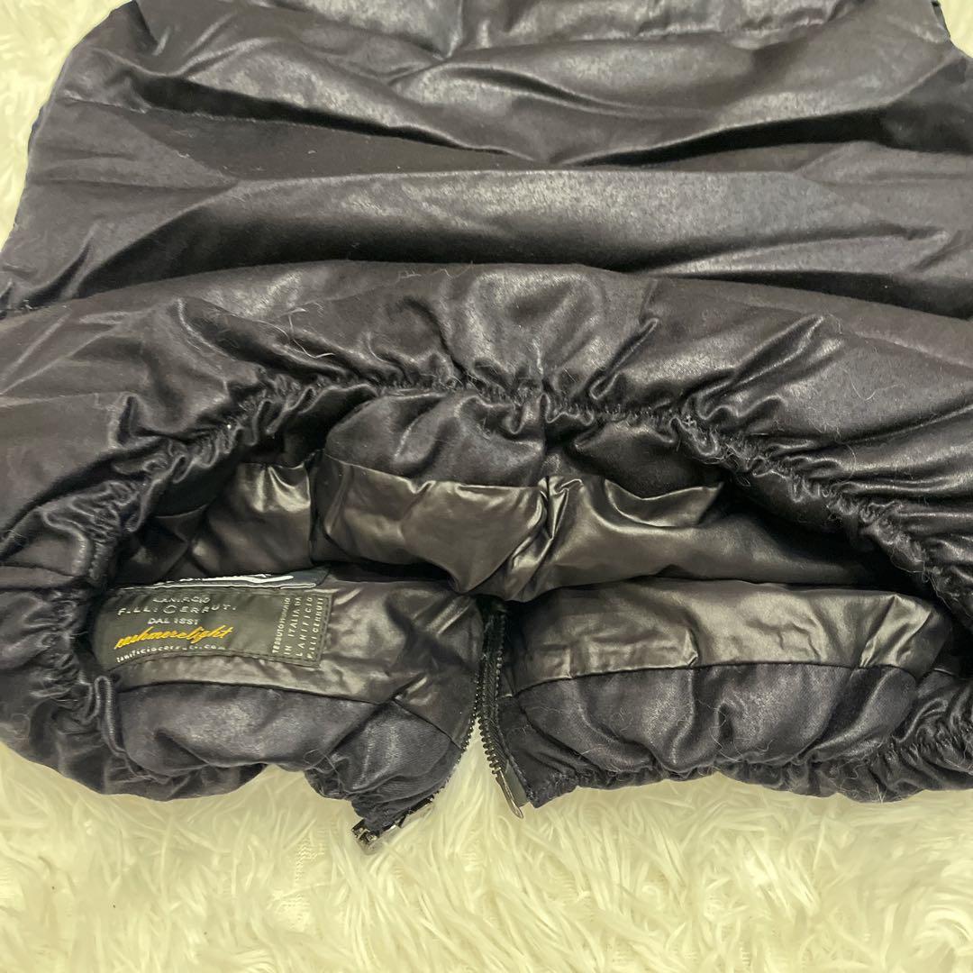 DUVETICA フード付きダウンベスト サイズ40 ブラック