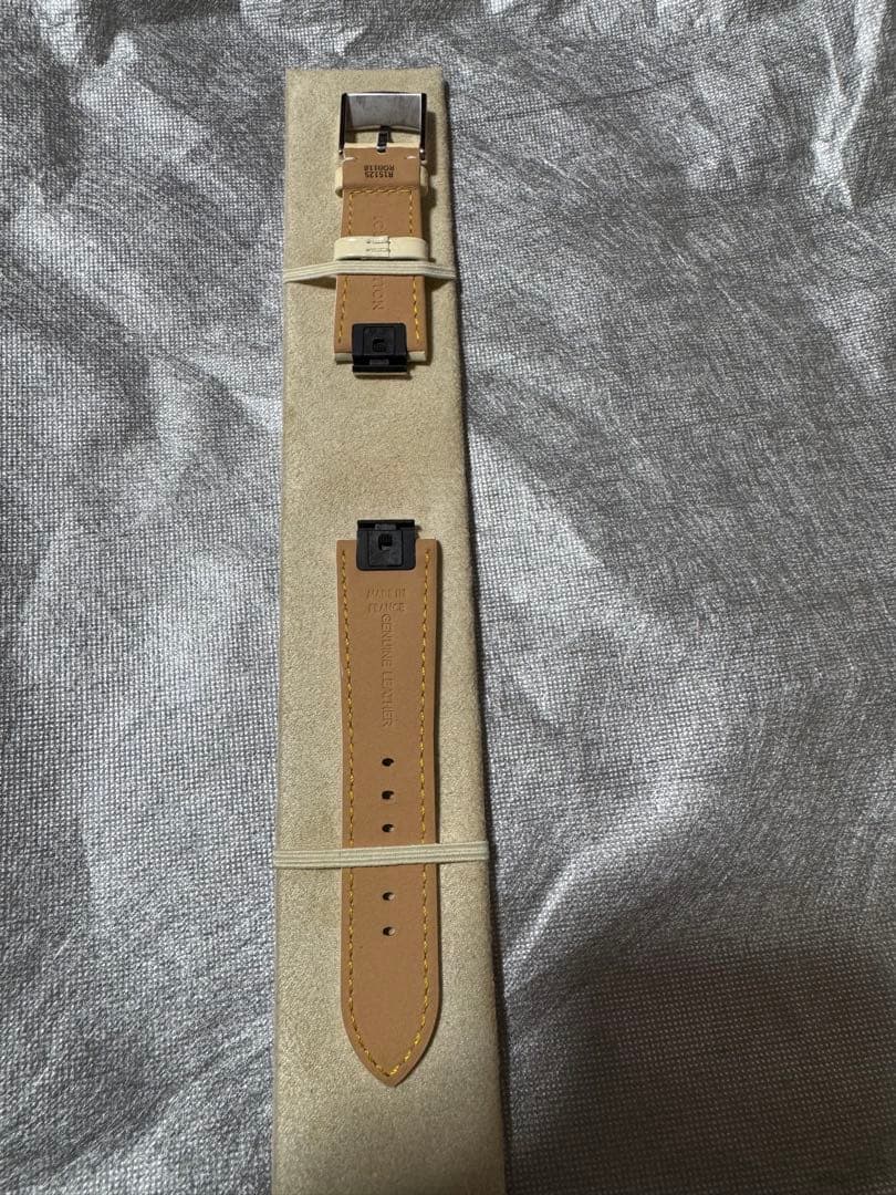 ルイヴィトン　ヴェルニ　アイボリー 時計バンド