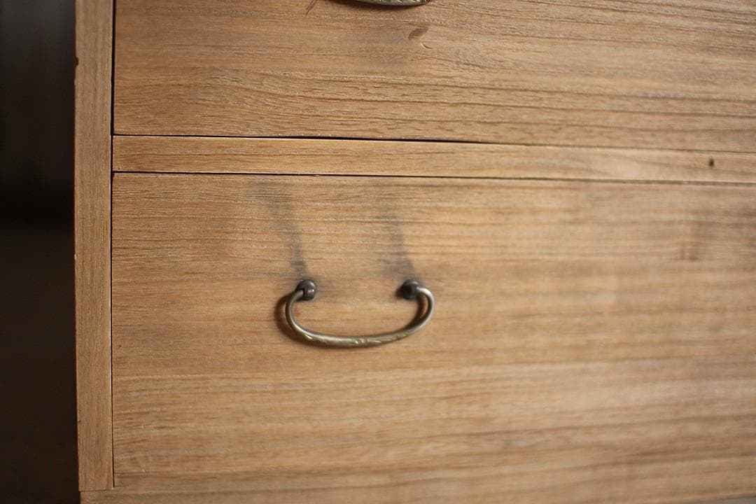 古い木製の引き出し5杯　チェスト　桐箪笥 昭和レトロ　古家具　古民家　時代家具