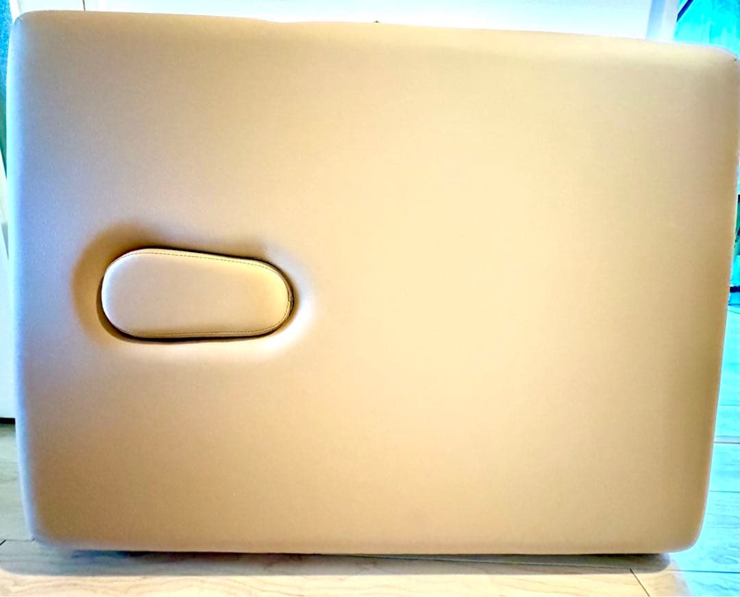 有孔折りたたみマッサージベッド ライトブラウン