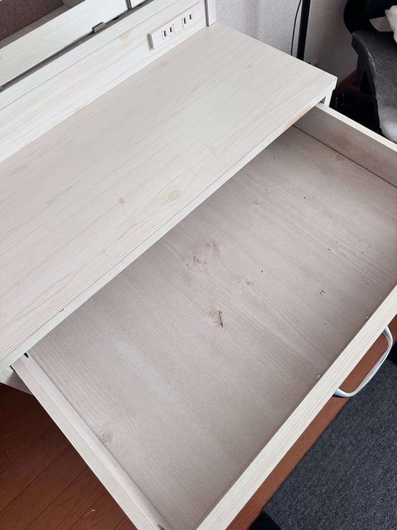 ホワイト ドレッサー 引き出し付き