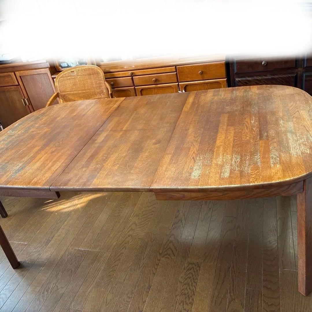 カリモク　木製オーバル型ダイニングテーブル
