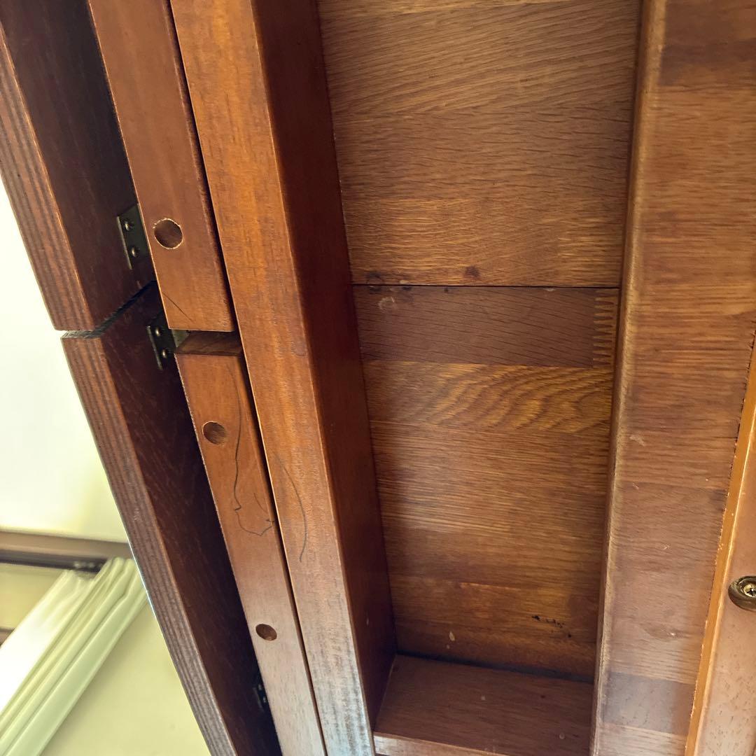 カリモク　木製オーバル型ダイニングテーブル