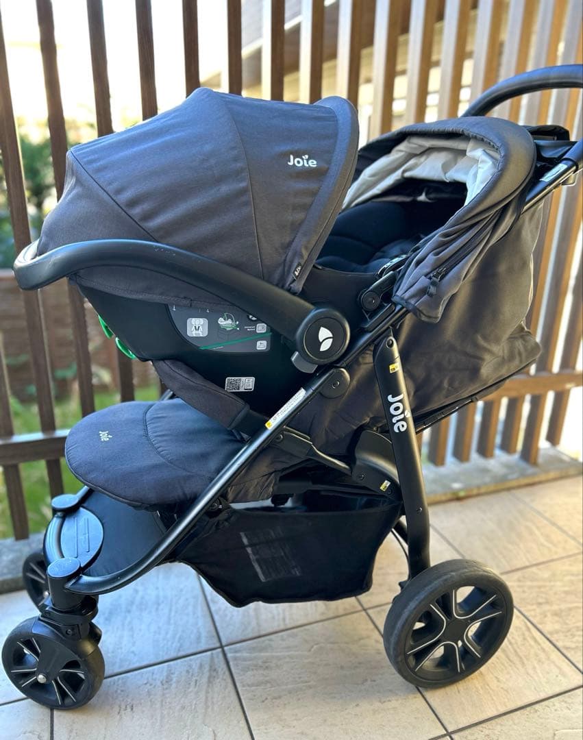 【美品】Joie ジョイー ベビーカー ライトトラックス4 トラベルシステム対応