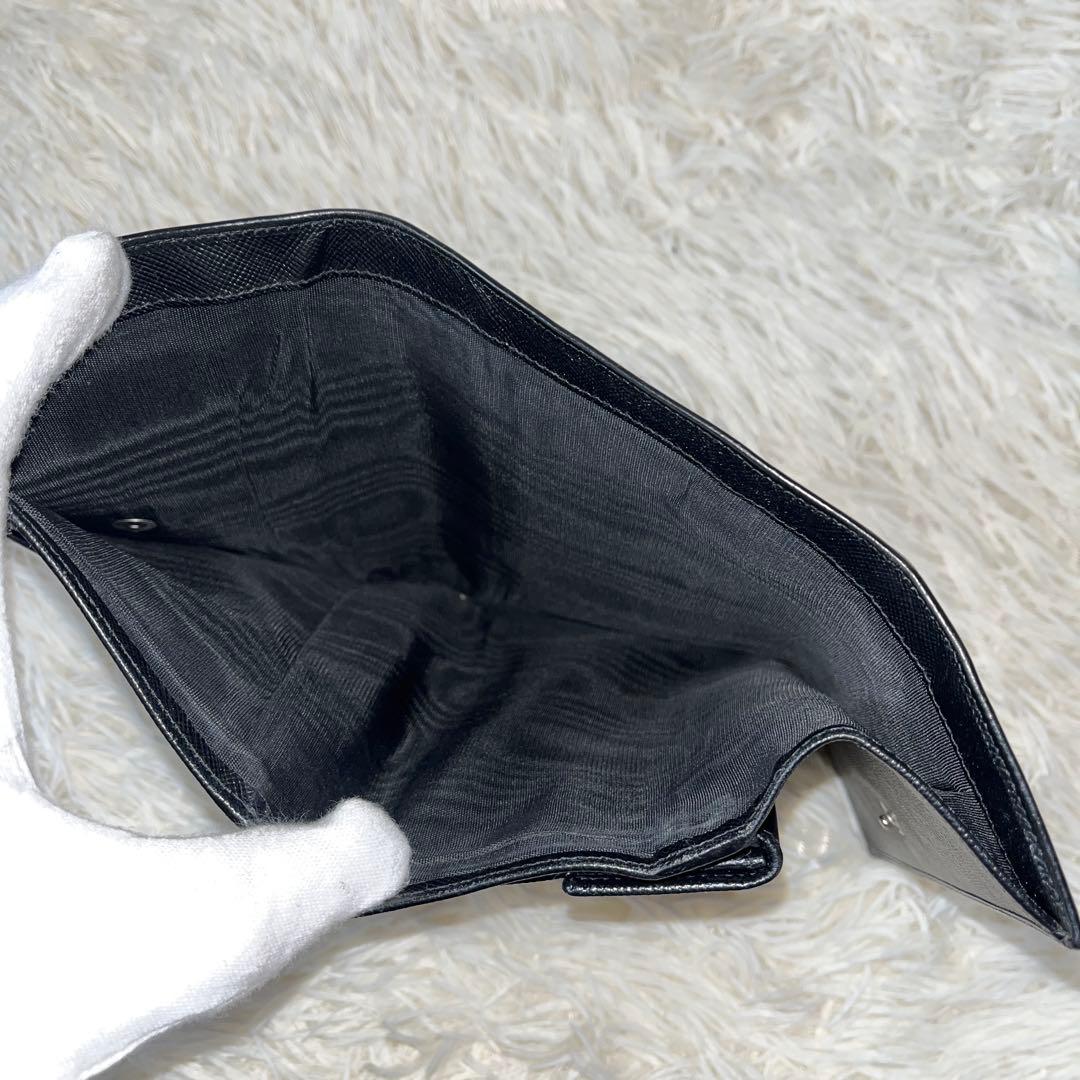 未使用級✨PRADAプラダ　三つ折り財布　サフィアーノ　レザー　ブラック