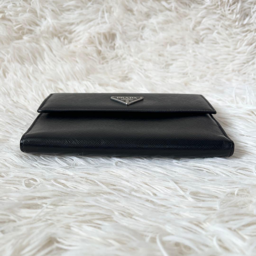未使用級✨PRADAプラダ　三つ折り財布　サフィアーノ　レザー　ブラック