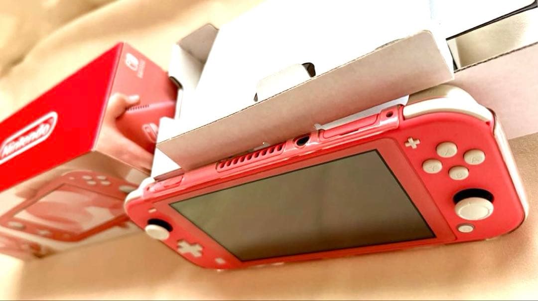 【Nintendo】Switch Lite コーラル/電源ケーブル・ケース付き