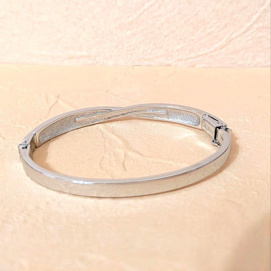 スワロフスキー エディスバングル Swarovski Edith Bangle