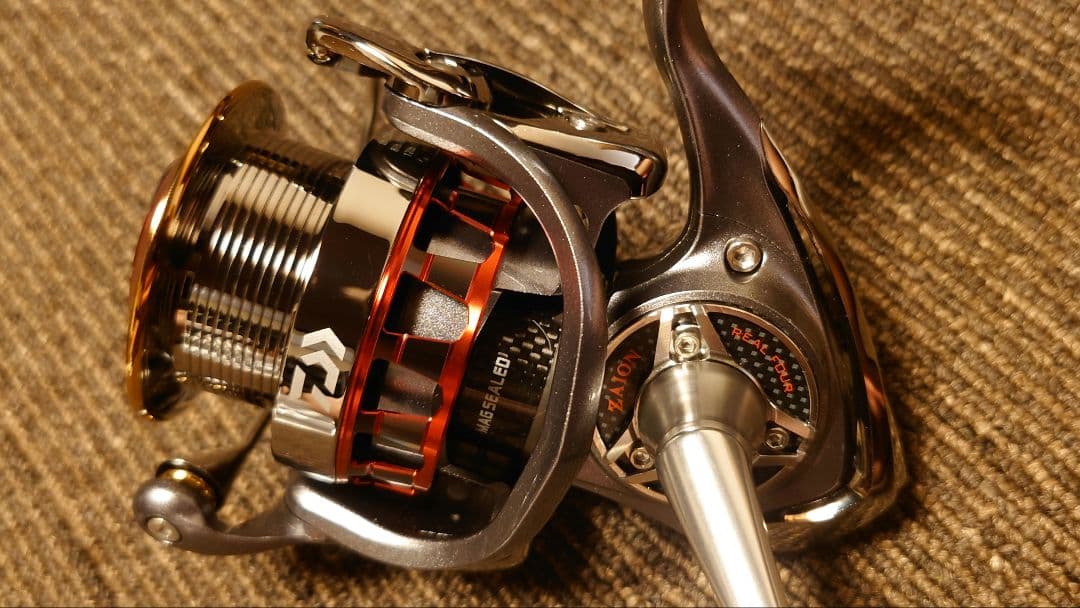 希少番手極上美品 ダイワ 12イグジスト 3012H SLP スプール カスタム