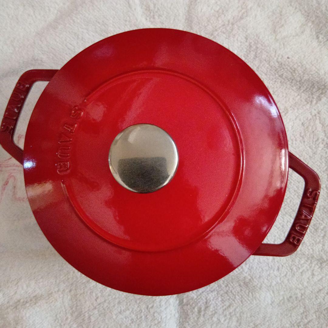 ストウブ　鍋　１６センチ