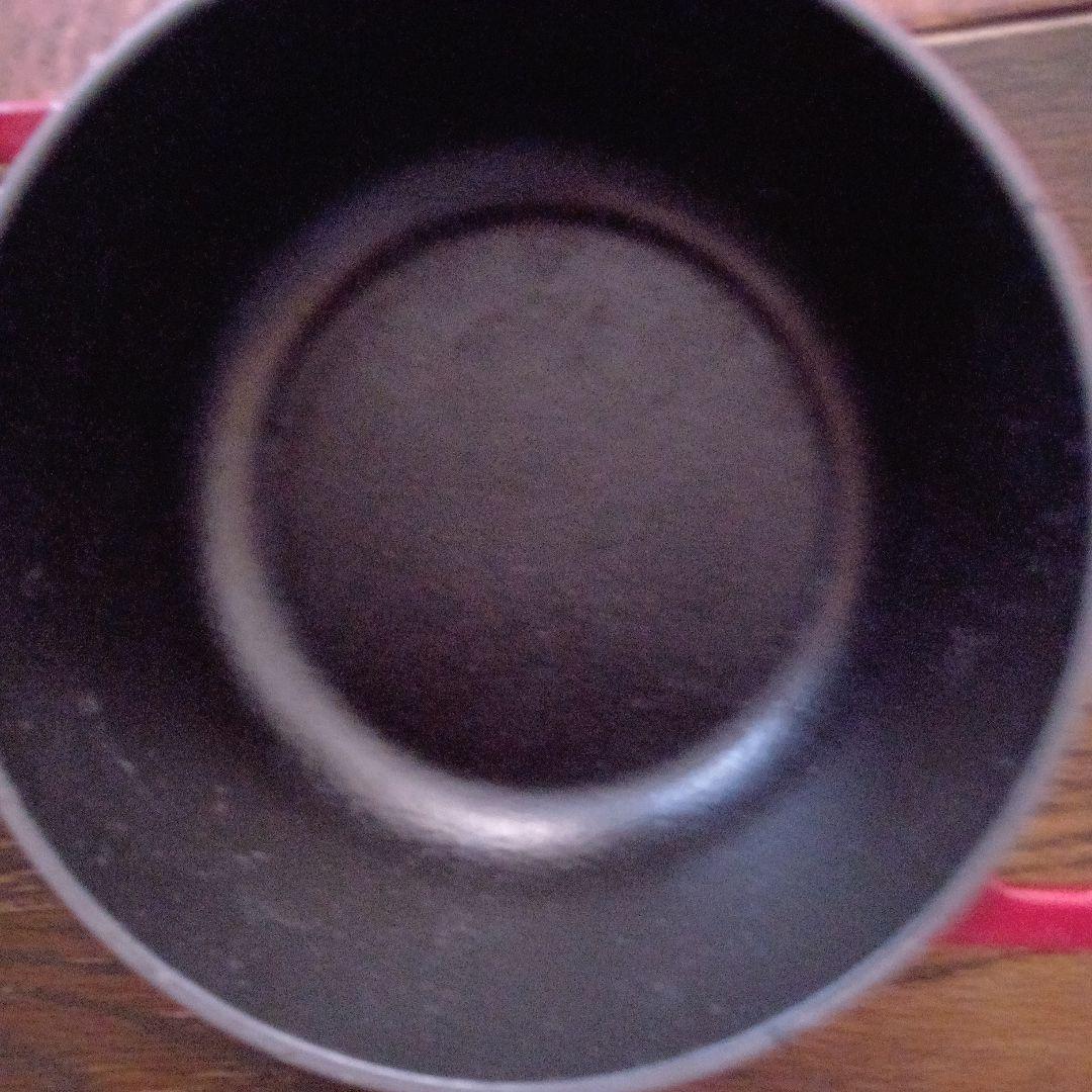 ストウブ　鍋　１６センチ