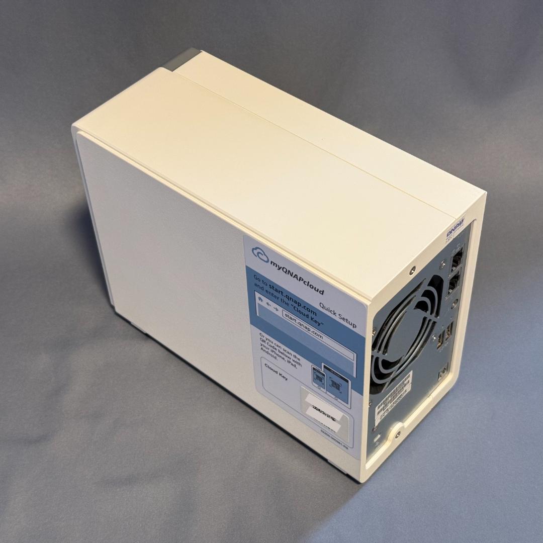 QNAP TS-231+ 2ベイNAS