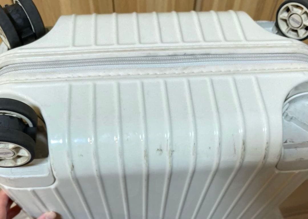 リモワ　ユナイテッドアローズ　別注　サルサ エクリュ　4輪　32L