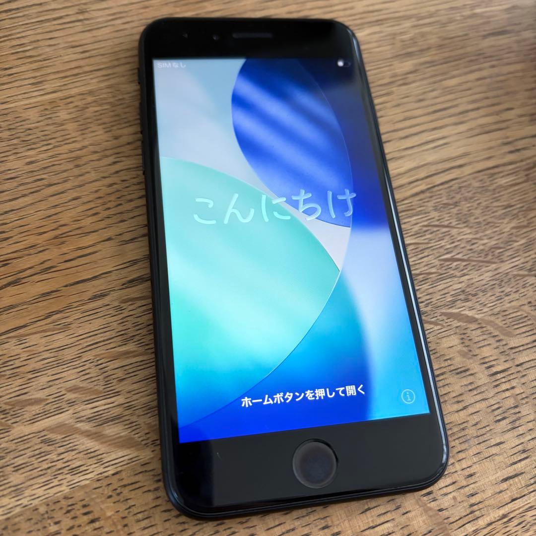 iPhone SE 64GB SIMフリー