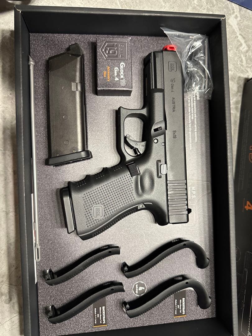 【マガジン2本＋おまけ】東京マルイ グロック19 Gen4