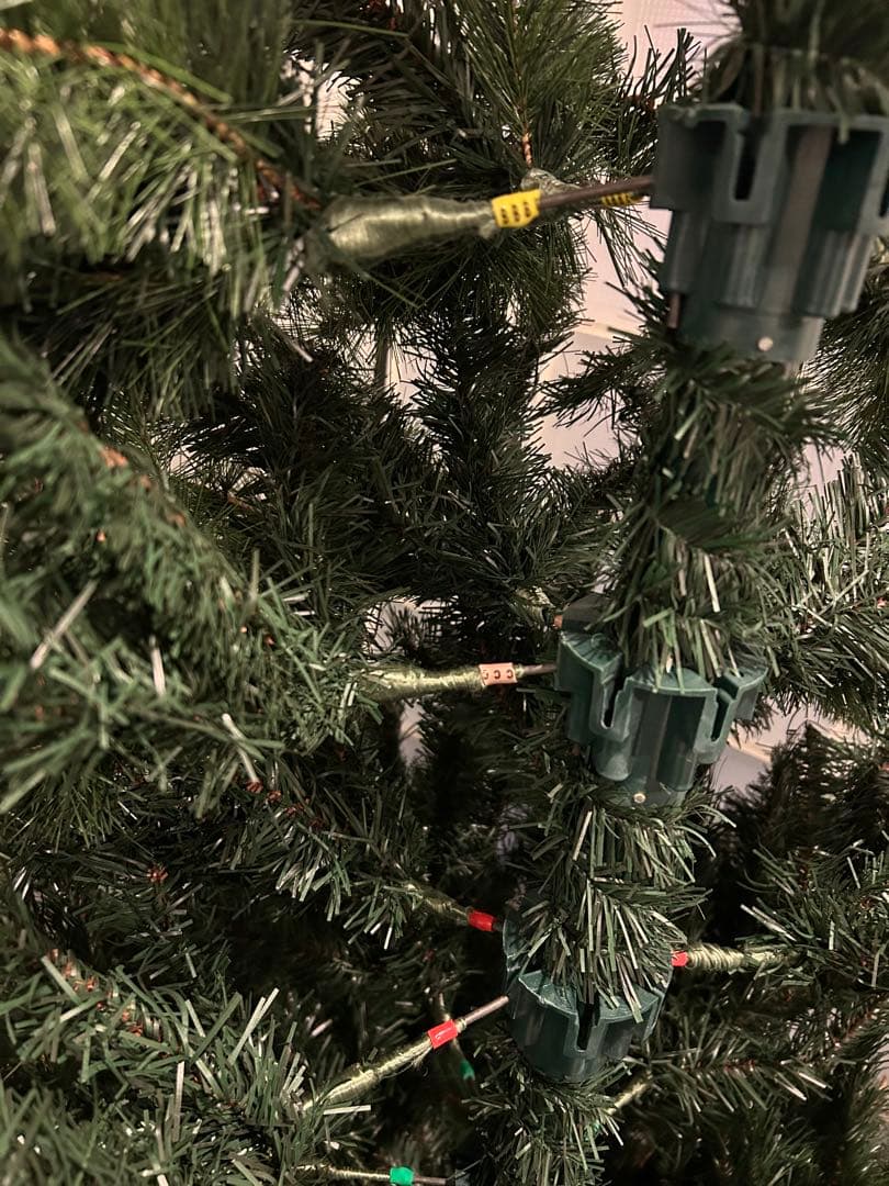 ⭐️クリスマスツリー⭐️高さ210cm オーナメント・LEDライト付き