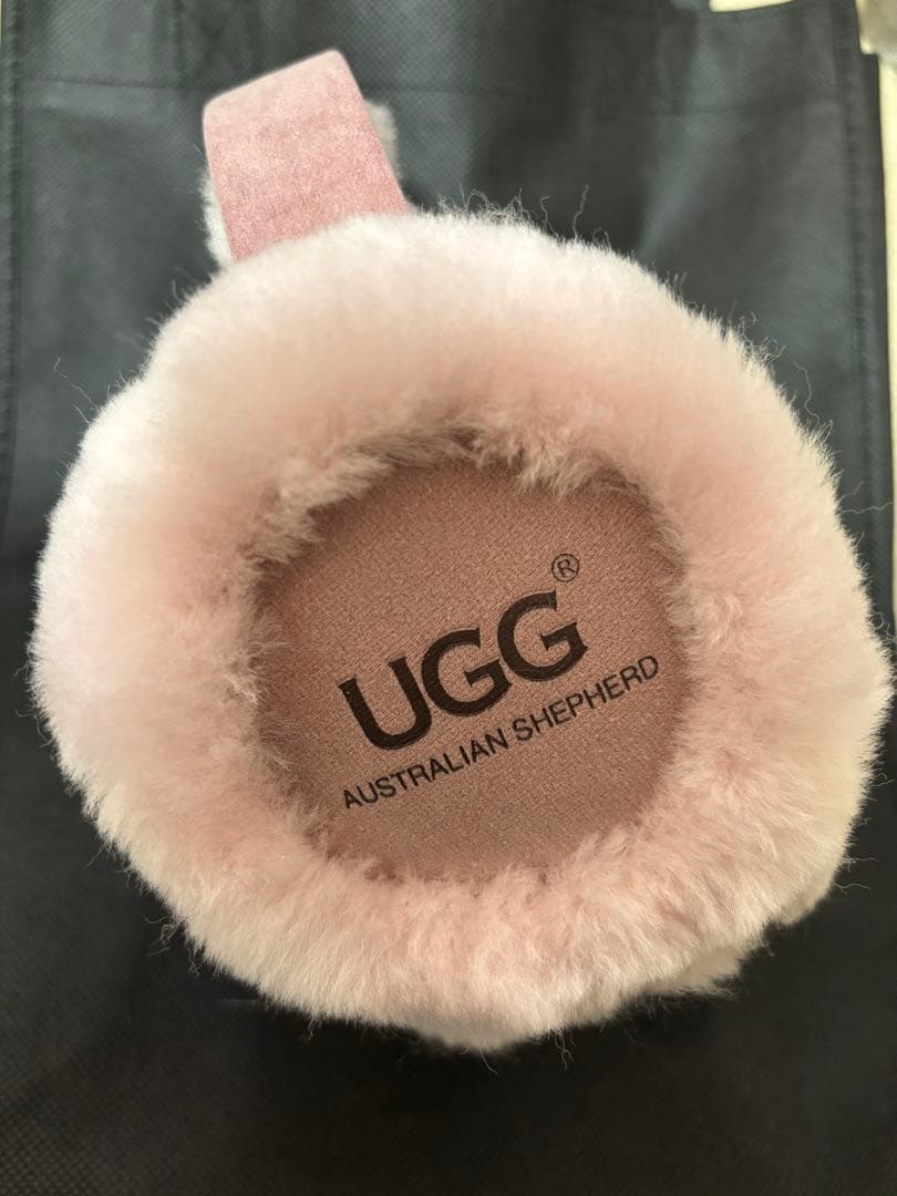 UGG ピンク シープスキン イヤーマフ 耳あて