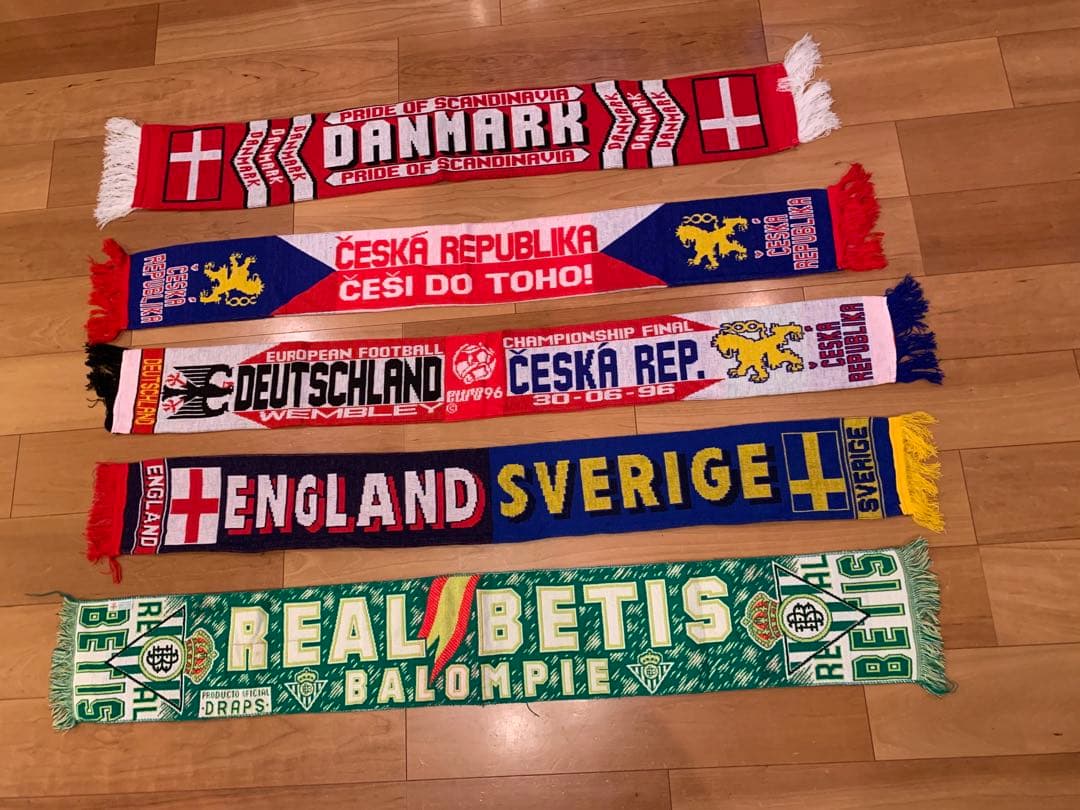 【最終値下げ】サッカー　海外　マフラーセット　現地調達　5点セット