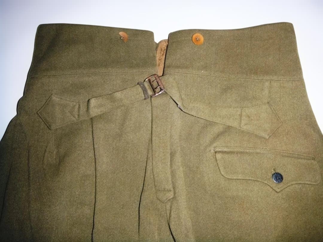 た*こ様 旧日本陸軍「将校用　九八式軍衣袴　制服上下」中古品