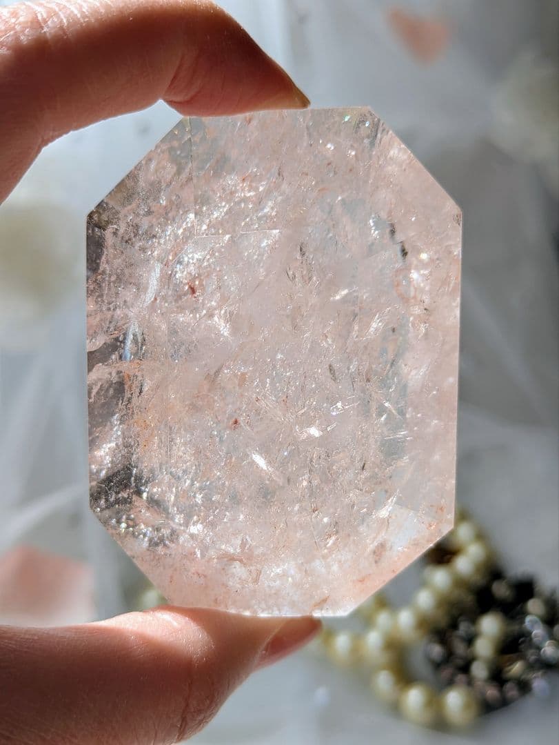 日曜日限定♡ピンクアゼツライト（通称） ピンククリアクォーツ♡ ファセットカット