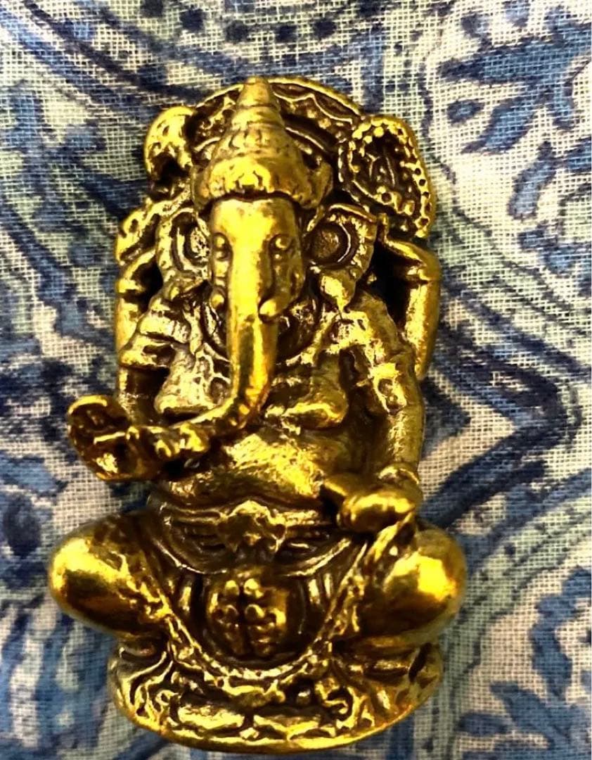 半端ない最強金運神！本場チベット製ガネーシャ　坐像　祈祷済み