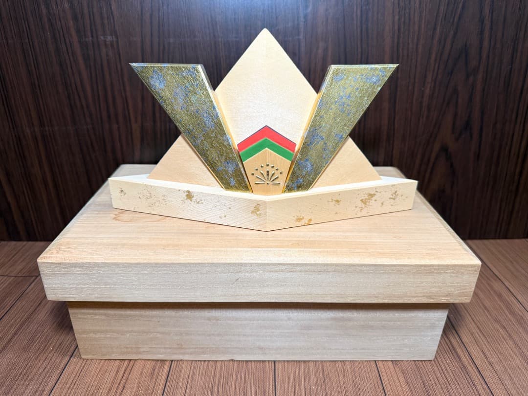 【新品】木製 兜 金箔 桐製 京都大丸で購入