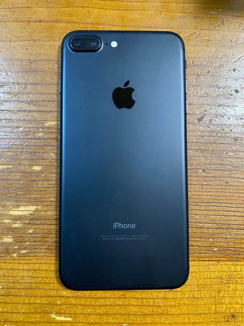 iPhone 7Plus Black 128GB SIMフリー