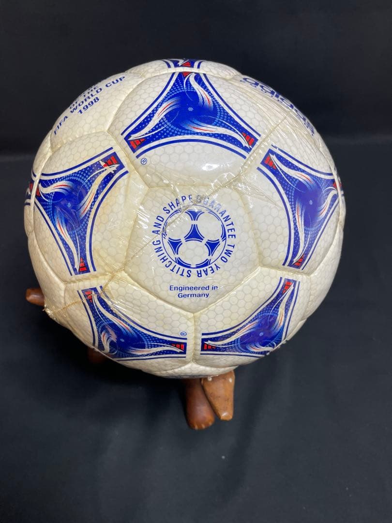 FIFAワールドカップ1998フランス 公式試合球Adidas 1262