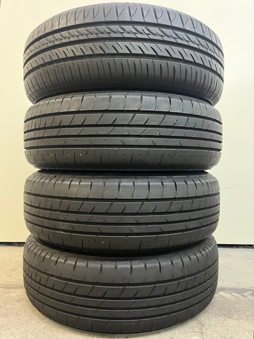 195/65R15 国産‼️ バリ山✨ ノーマルタイヤ 4本