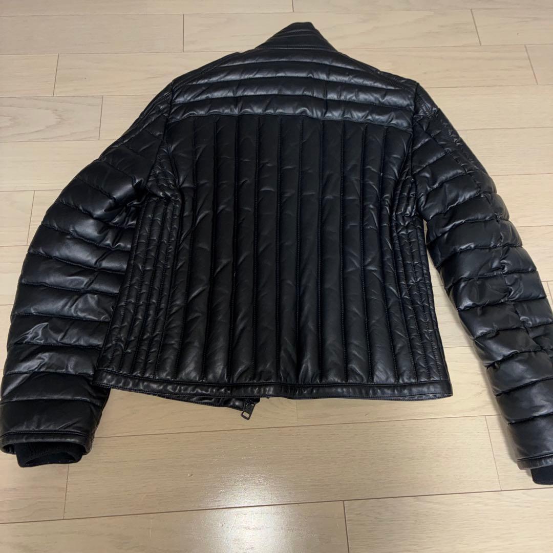 MONCLERのライダース