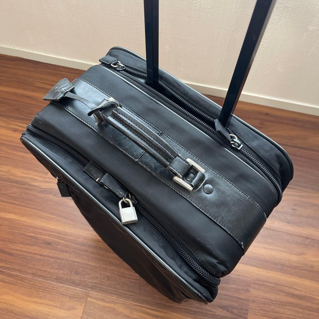 プラダ　スーツケース　キャリーケース
