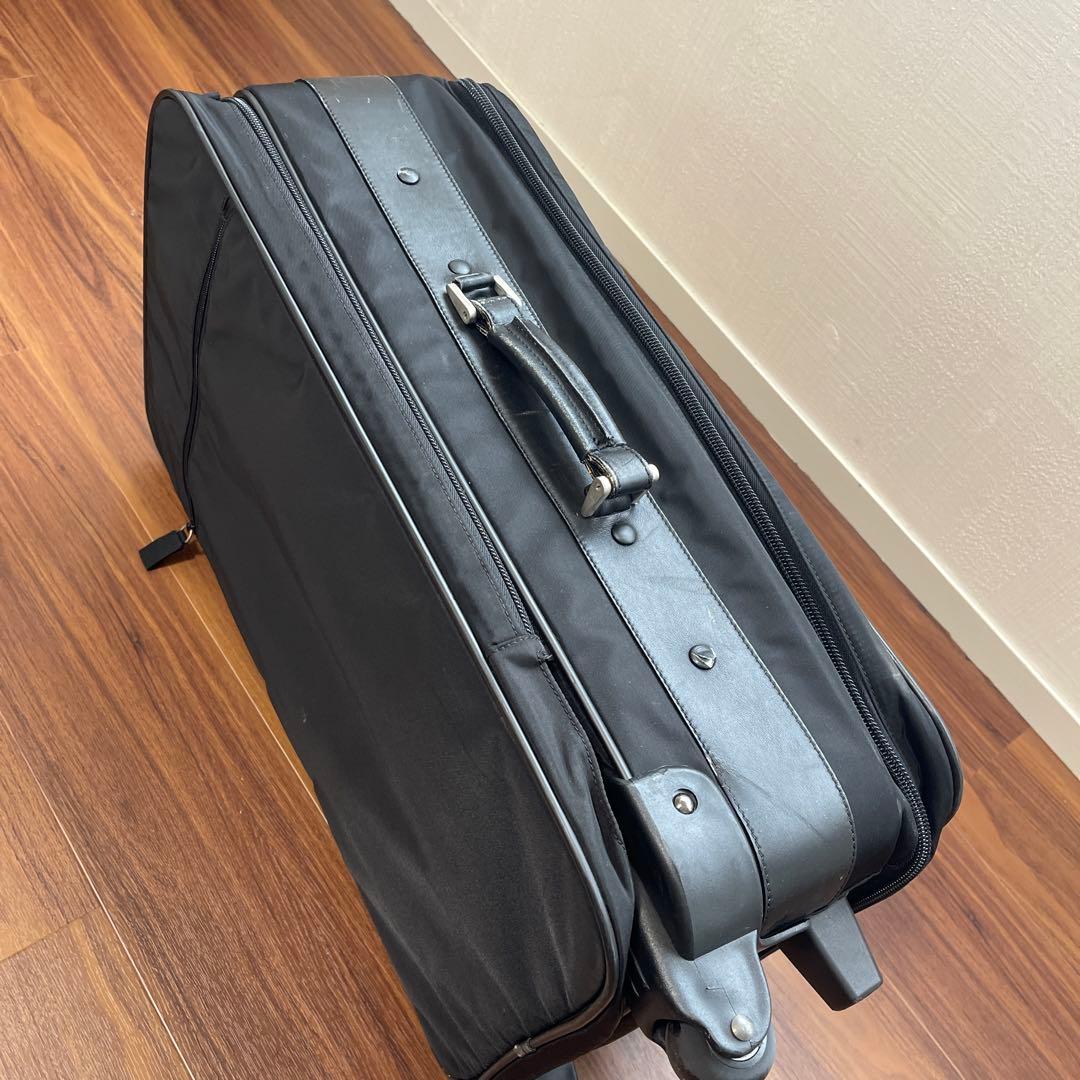 プラダ　スーツケース　キャリーケース