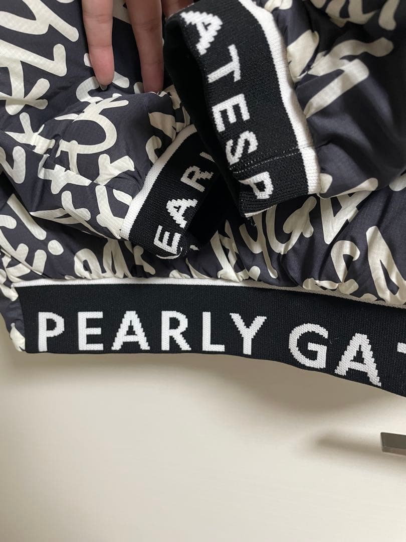 未使用品　PEARLY GATES ロゴプリントジャケット　4サイズL ネイビー