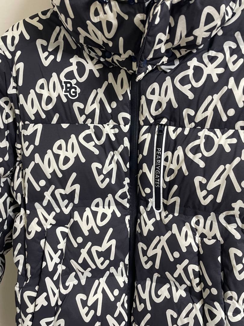 未使用品　PEARLY GATES ロゴプリントジャケット　4サイズL ネイビー