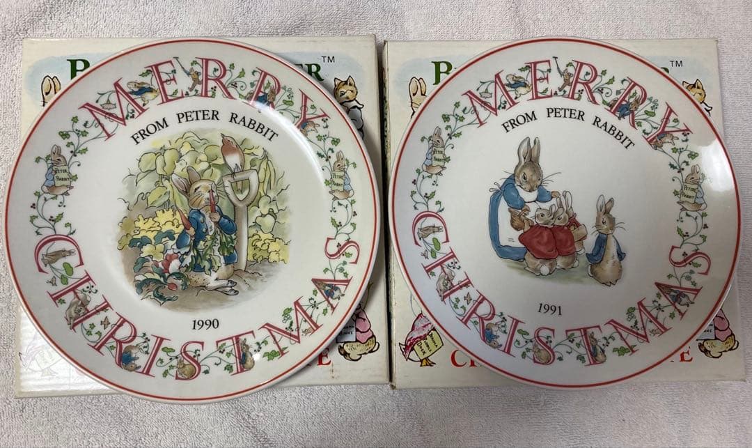 ウエッジウッド・ピーターラビットのクリスマスプレート　全18枚