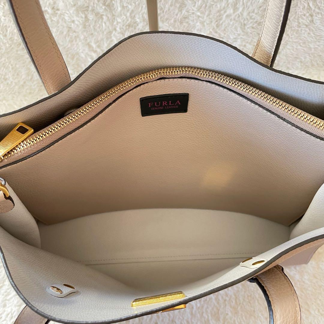 FURLA トートバッグ 2way ショルダーバッグ 肩掛け ベージュ系